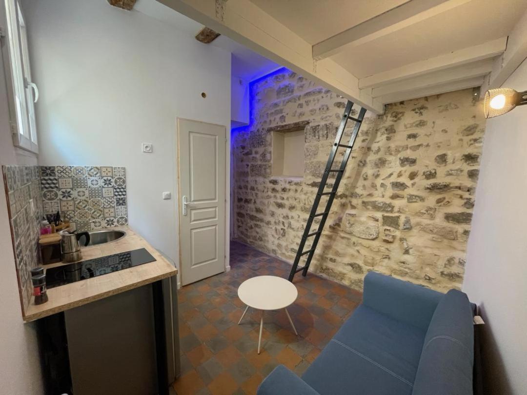 Studette Avec Le Charme De L'ancien Apartment *