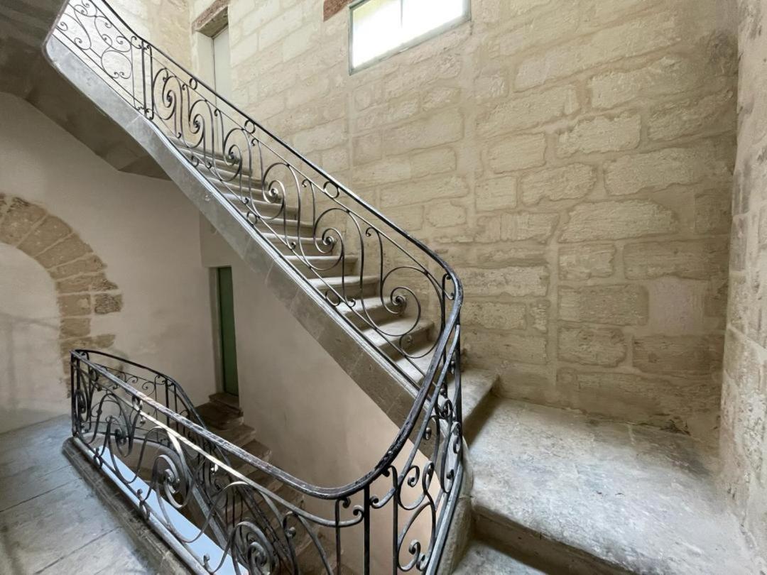 Studette Avec Le Charme De L'ancien Apartment